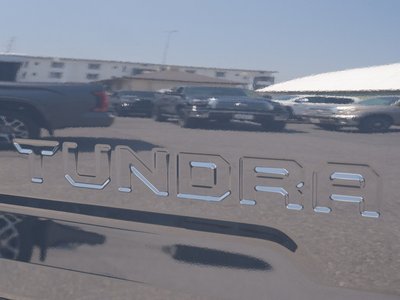 2017 Toyota TUNDRA 缩略图 16