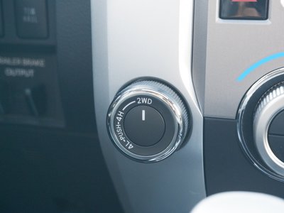 2017 Toyota TUNDRA 缩略图 28
