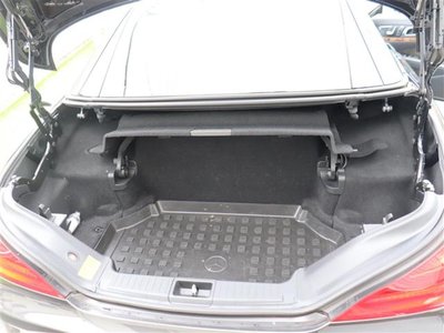 MERCEDES-BENZ SL - 10