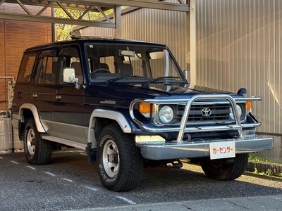 TOYOTA LAND CRUISER 70 - 3
