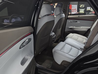2025 Genesis GV70 缩略图 16