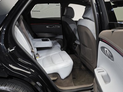 2025 Genesis GV70 缩略图 18