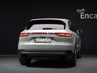 PORSCHE CAYENNE - 3