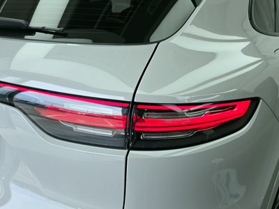 PORSCHE CAYENNE - 10