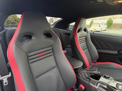 NISSAN GT-R BLACK EDITION - 6