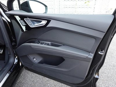 AUDI Q4 SPORTBACK E-TRON - 8