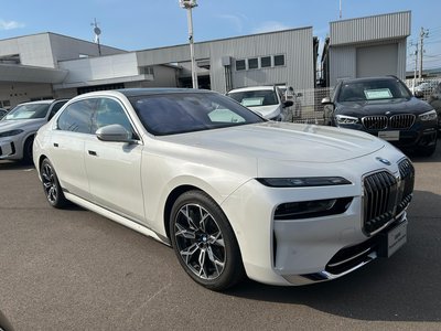 BMW I7 - 6