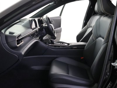 2025 Toyota CROWN SPORT — фото 14