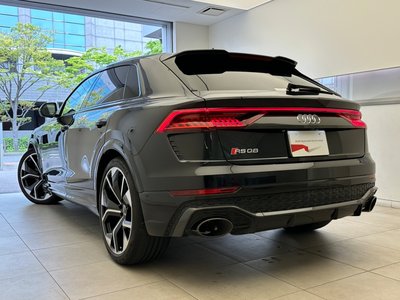 AUDI RS Q8 - 9