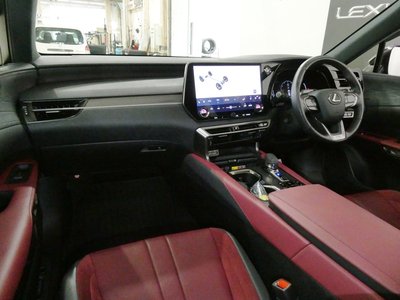 2023 Lexus RX — миниатюра 34