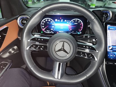 MERCEDES-BENZ GLC - 7