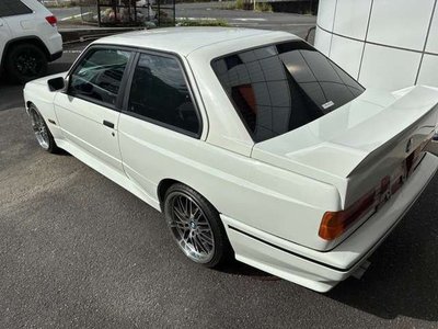 1990 BMW M3 照片 2