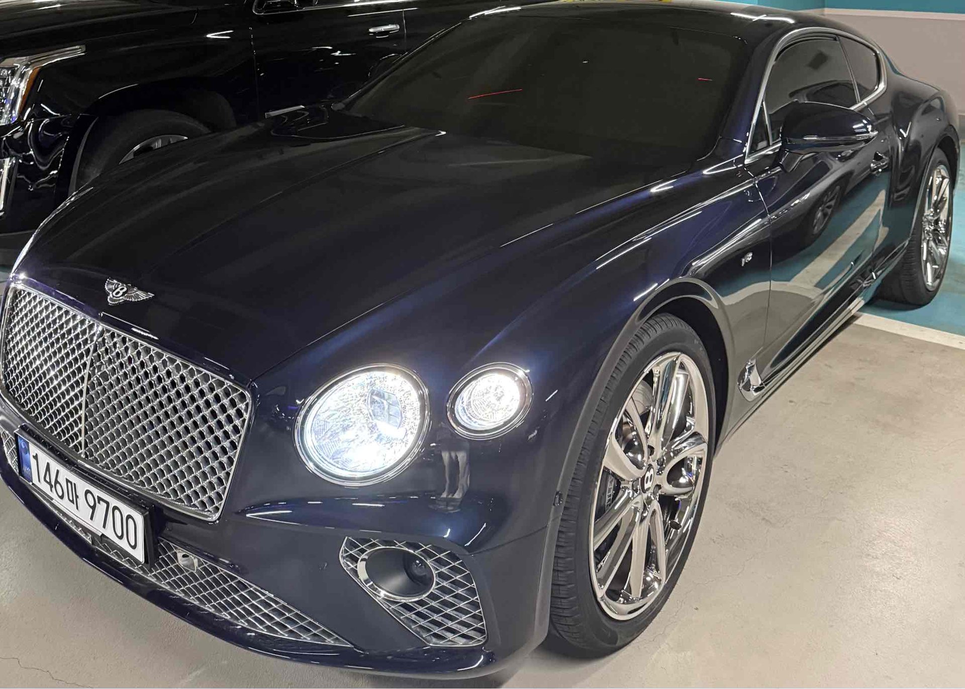BENTLEY CONTINENTAL - View 1