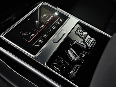 2019 AUDI A8 thumbnail 28
