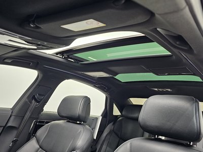 2019 AUDI A8 thumbnail 32
