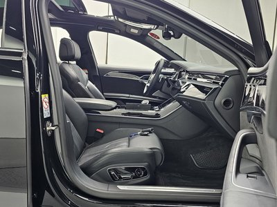 2019 AUDI A8 thumbnail 16