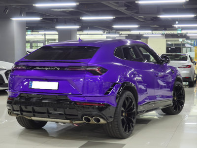 LAMBORGHINI URUS - 2