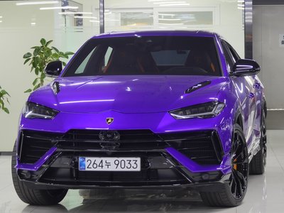 LAMBORGHINI URUS - 1