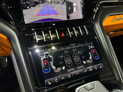 LAMBORGHINI URUS - 9