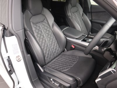صورة مصغرة 15 لـ 2024 AUDI Q8