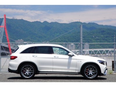 صورة 6 لـ 2018 Mercedes-BENZ GLC AMG