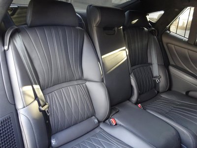 2019 Lexus LS — миниатюра 23