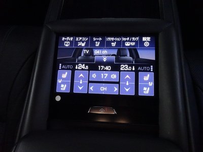 2019 Lexus LS — миниатюра 21