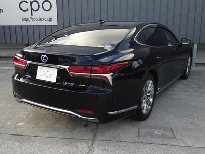 صورة 9 لـ 2019 Lexus LS