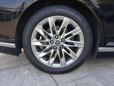 صورة 4 لـ 2019 Lexus LS