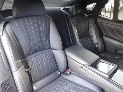 2019 Lexus LS — миниатюра 20