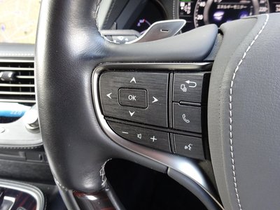2019 Lexus LS — миниатюра 17