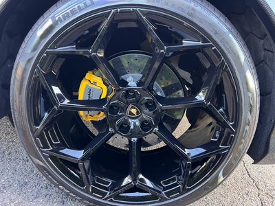 صورة مصغرة 40 لـ 2024 Lamborghini URUS