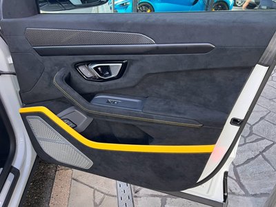 صورة مصغرة 73 لـ 2024 Lamborghini URUS