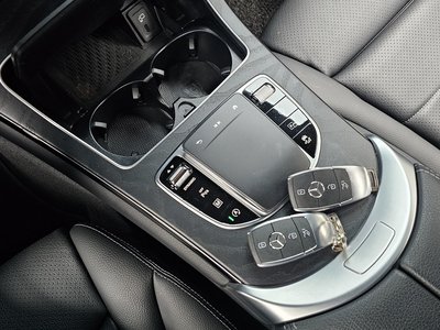 MERCEDES-BENZ GLC - 9