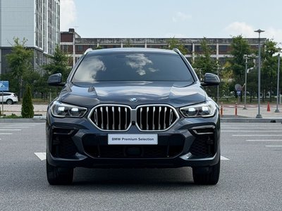 2022 BMW X6 — фото 2