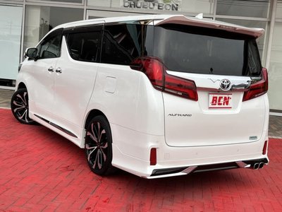 TOYOTA ALPHARD - 9