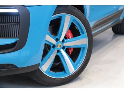 2022 Porsche MACAN photo 4