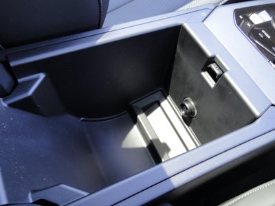 2025 BMW X3 缩略图 18