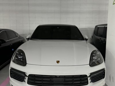 PORSCHE CAYENNE - 1