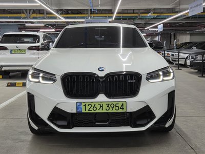 2025 BMW X4 M 照片 2