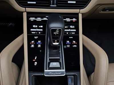 2019 Porsche CAYENNE photo 9