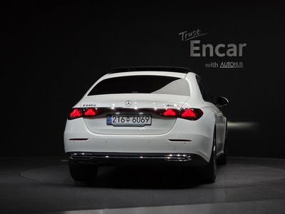 صورة 4 لـ 2024 Mercedes-BENZ E-CLASS