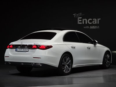 صورة 3 لـ 2024 Mercedes-BENZ E-CLASS