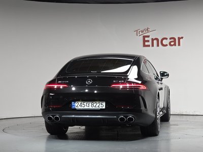 صورة 4 لـ 2023 Mercedes-BENZ GT AMG