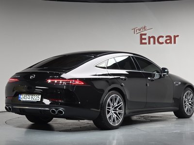 صورة 2 لـ 2023 Mercedes-BENZ GT AMG