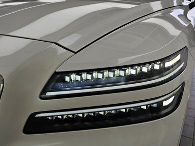 2024 Genesis GV80 photo 9