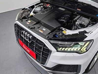 AUDI Q7 - 7