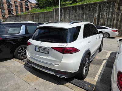 MERCEDES-BENZ GLE - 4