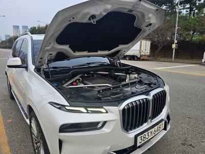 BMW X7 - 7