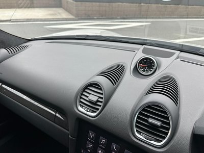 2021 Porsche 718 thumbnail 39
